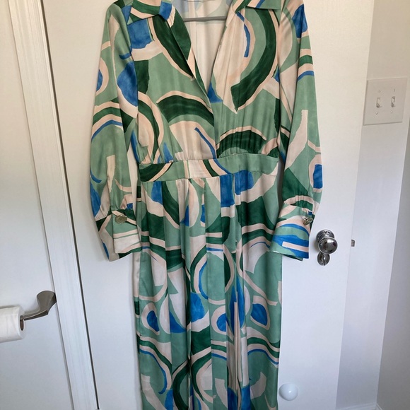 Zara satin effect box pleat midi dress - size XS - Picture 3 of 6